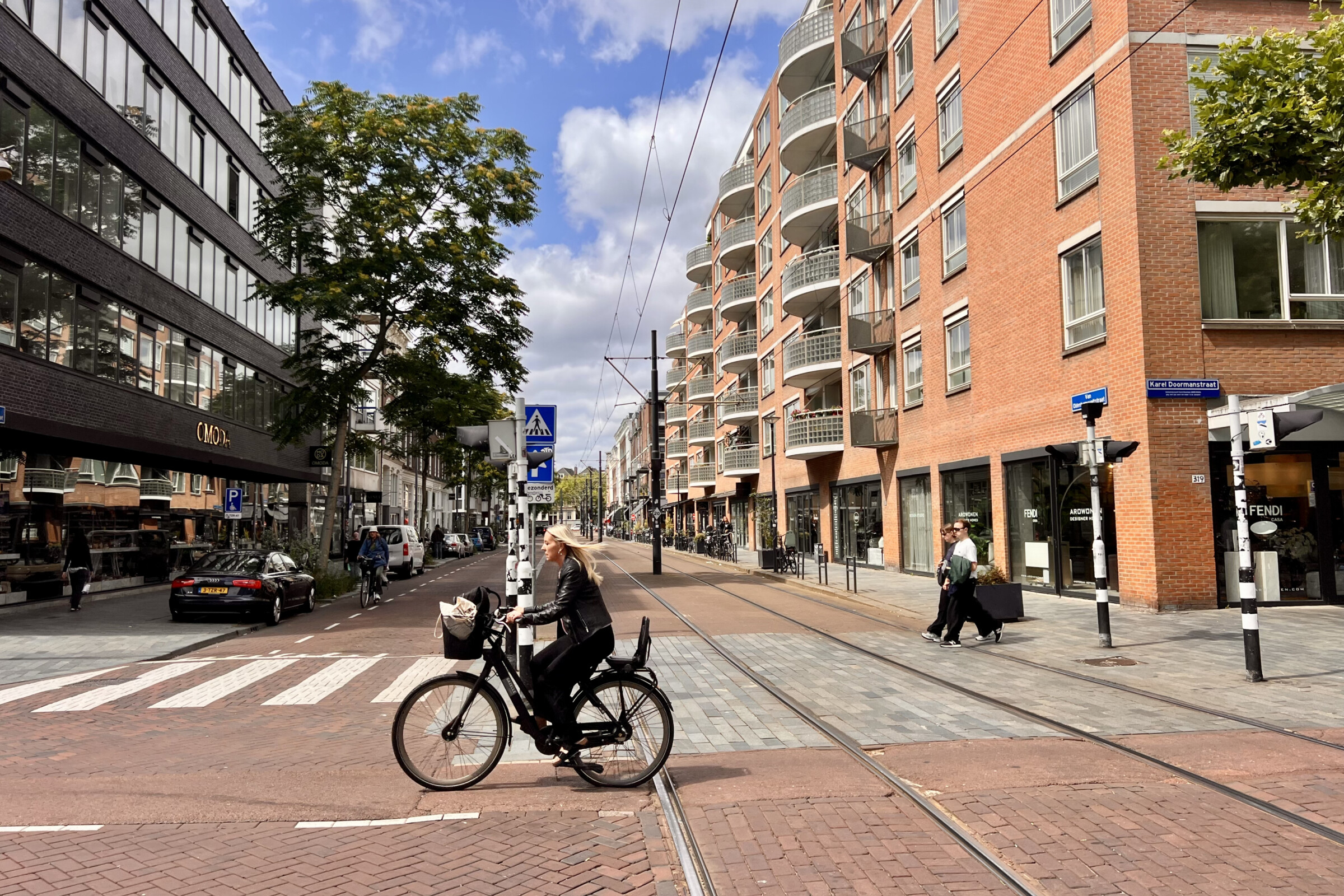 Van Oldebarneveldstraat Fietser