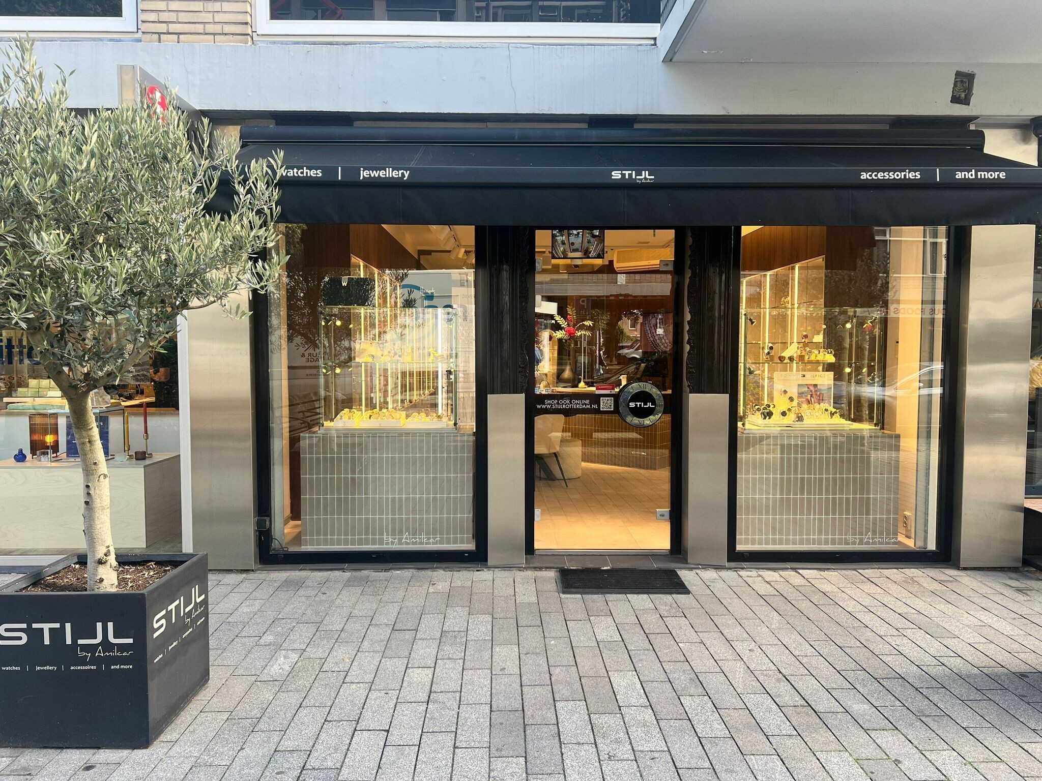 Voorkant Stijl by Amilcar Rotterdam