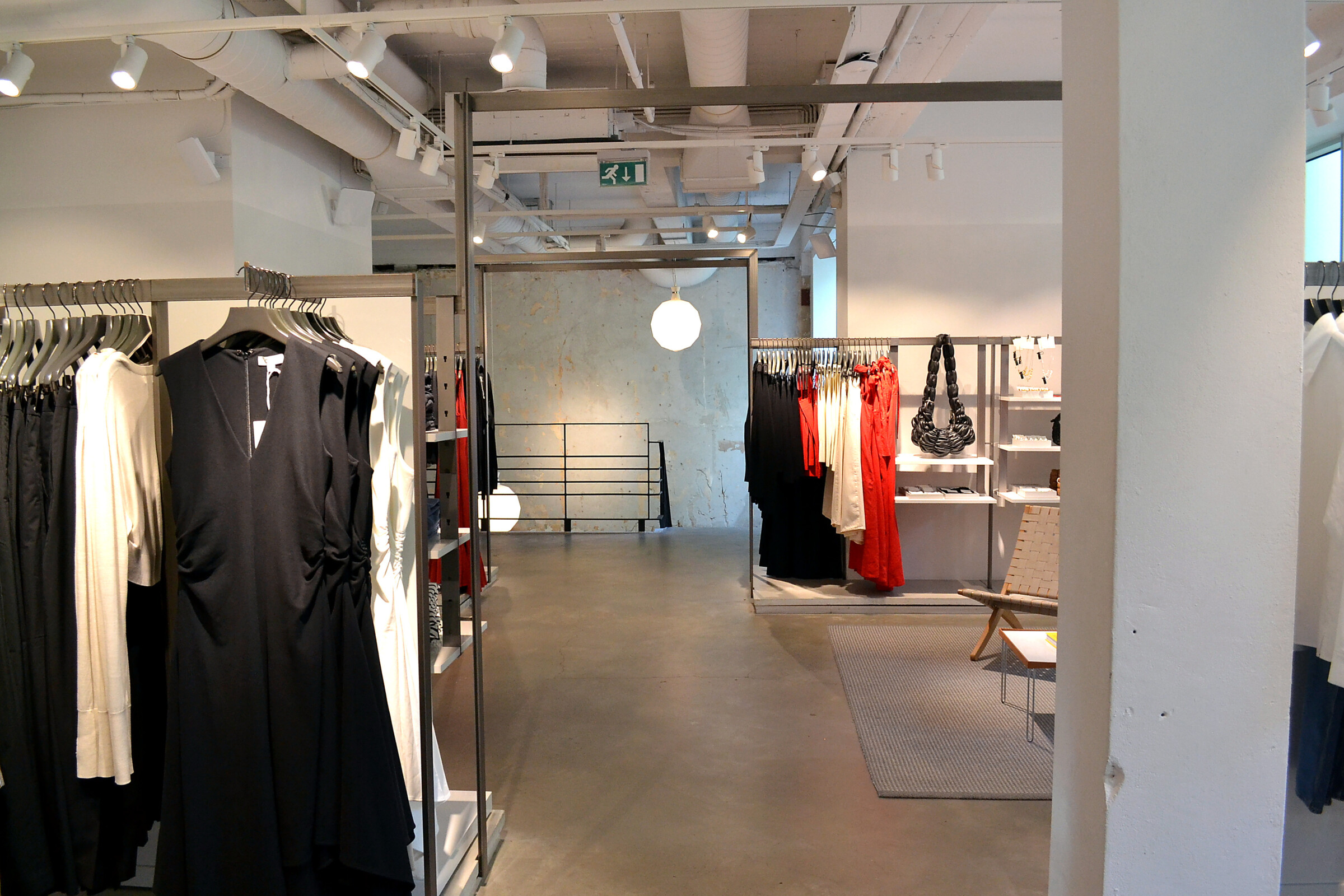 COS Karel Doormanstraat Rotterdam 12