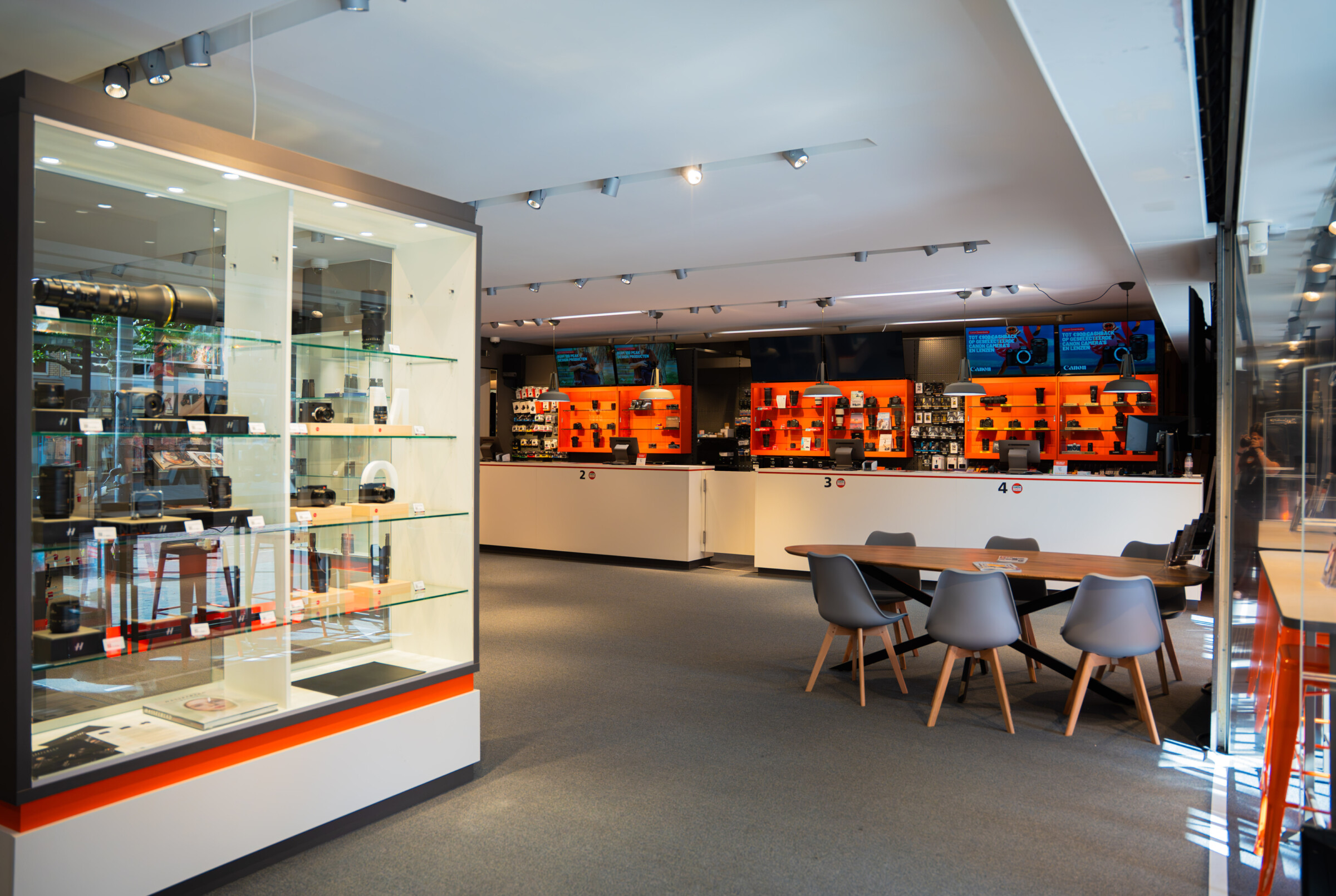 Kamera Express Rotterdam interieur 1