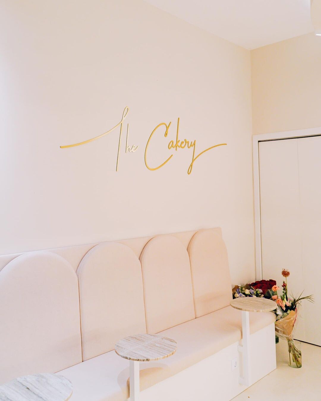 The Cakery interieur bank